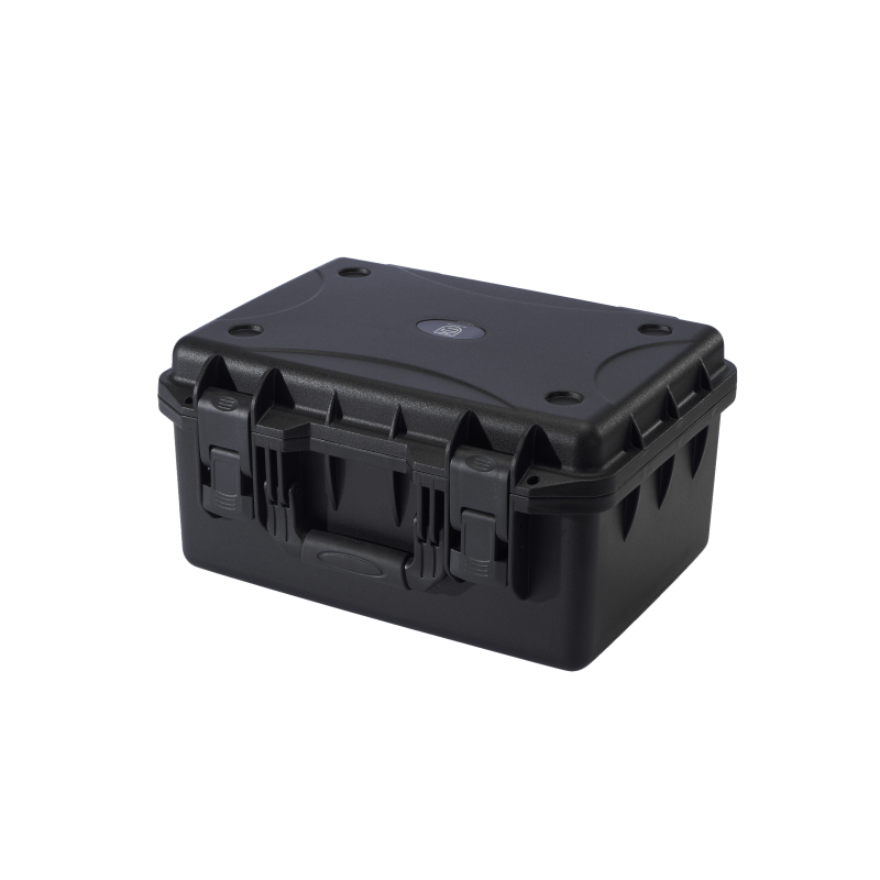 耐久性の高いパッド入り保護中型キャリーケース